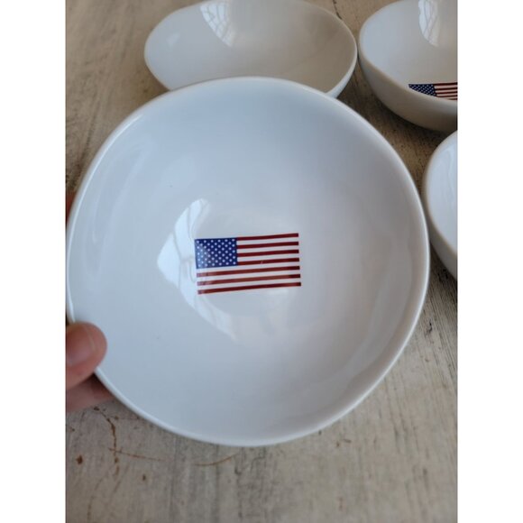 Williams-Sonoma white patriotic American flag‎ bowl set kitchen decor - Picture 3 of 6